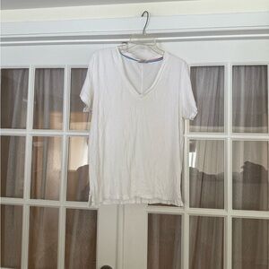 AYR Classic White V-Neck Vito Tee